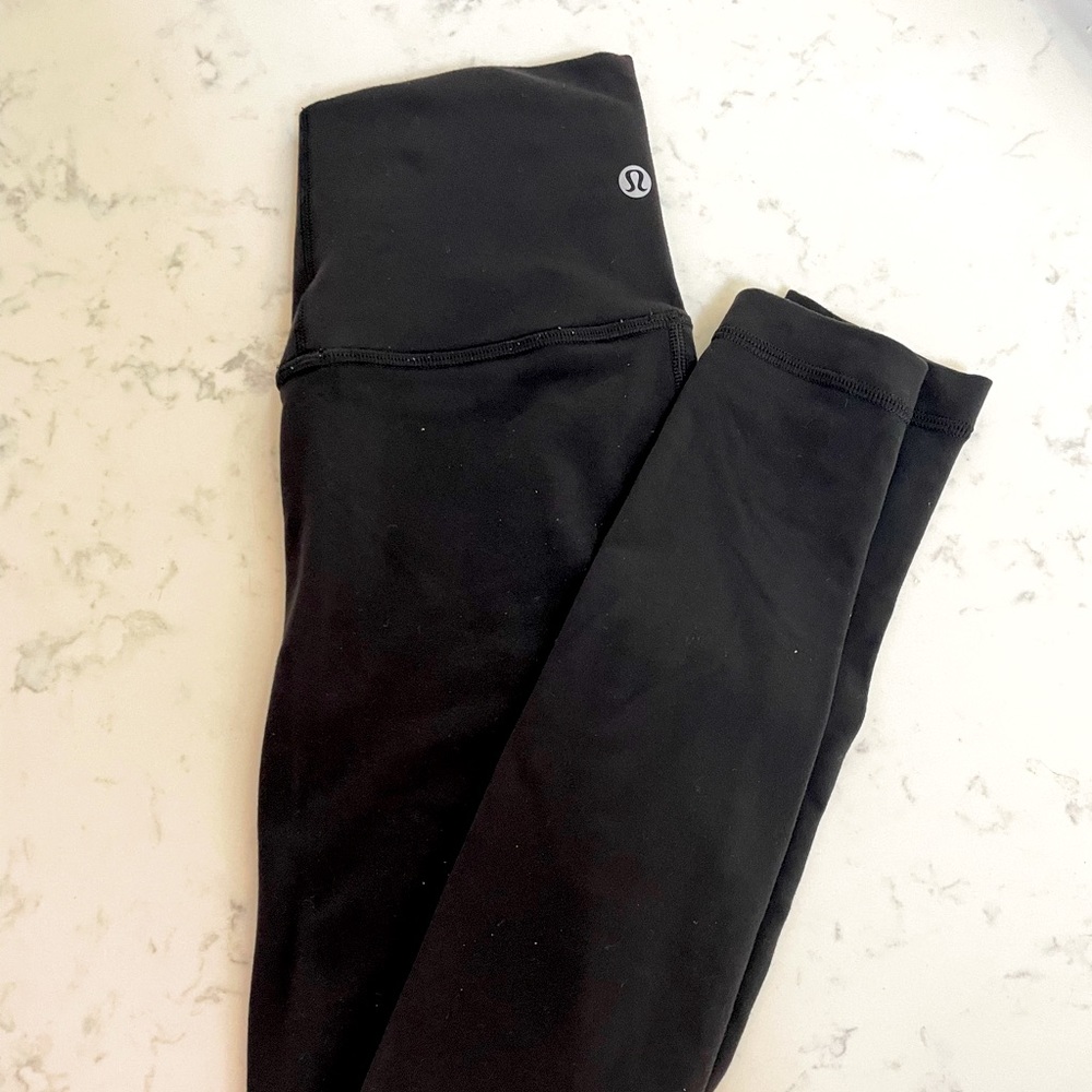 Black Lululemon Aligns